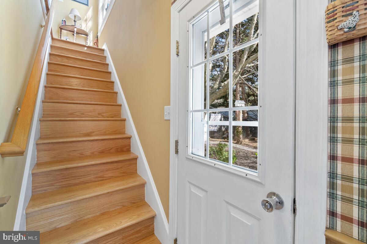 7075 Jasper Drive Middletown, MD 21769 - Photo 21 of 52 Stairs to the Primary Suite