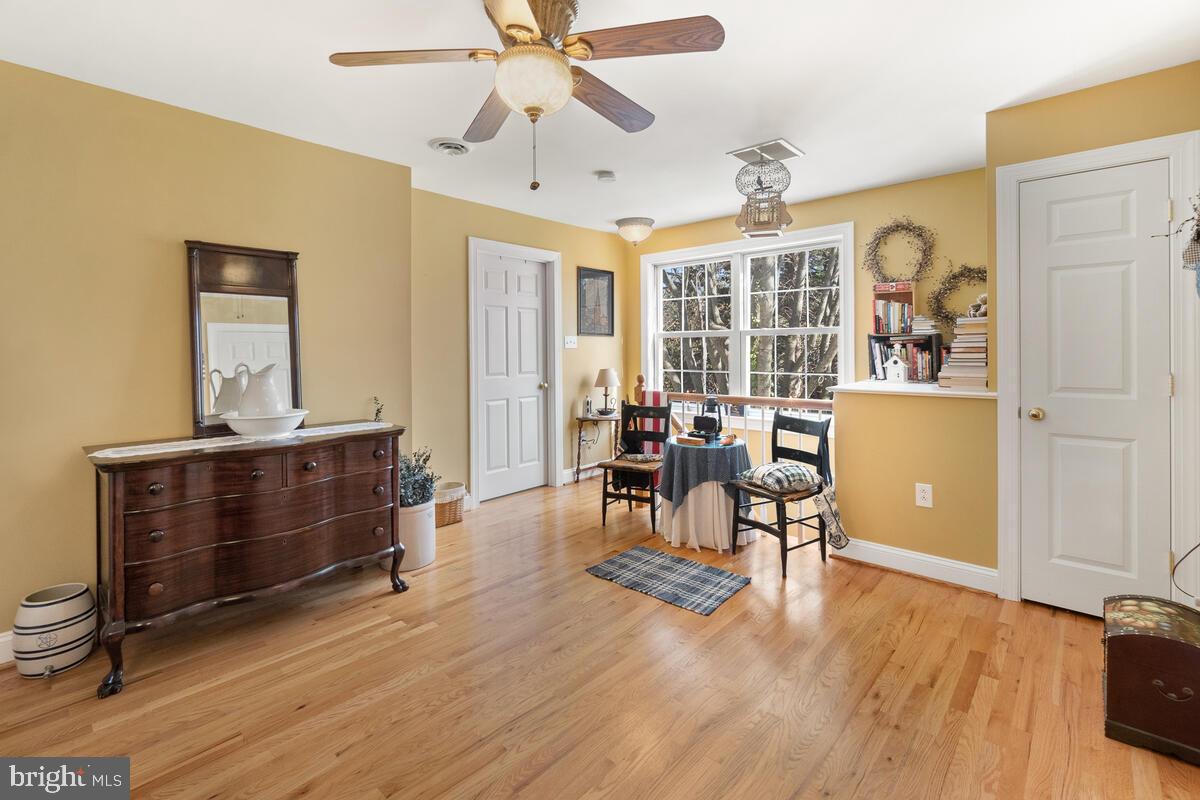 7075 Jasper Drive Middletown, MD 21769 - Photo 22 of 52 Primary Sitting Area