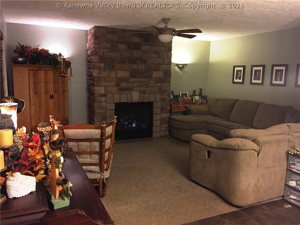 89 Lindsey Place Ripley, WV 25271 - Photo 5 of 30 Gallery Image 5