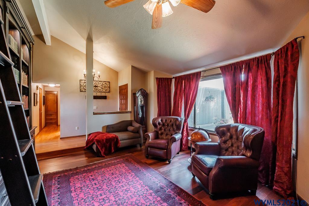 1732 Belmont Loop Southwest Albany, OR 97321 - Photo 7 of 41