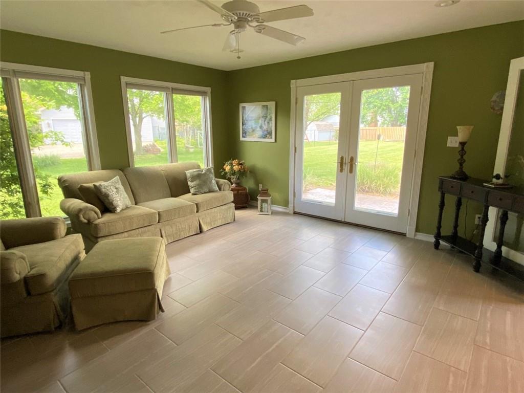 3911 Highview Way Columbus, IN 47203 - Photo 11 of 31 Gallery Image 11