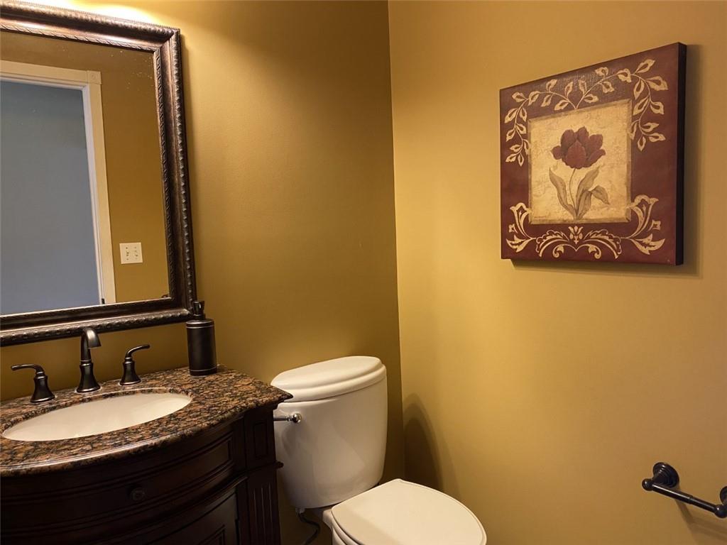 3911 Highview Way Columbus, IN 47203 - Photo 14 of 31 Gallery Image 14