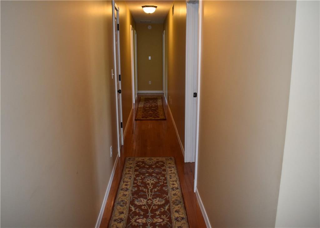 3911 Highview Way Columbus, IN 47203 - Photo 16 of 31 Gallery Image 16