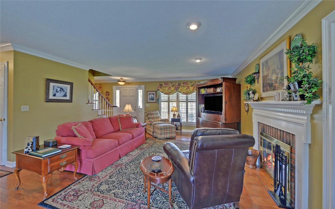 300 Ridgewood Lane Hartwell, GA 30643 - Photo 7 of 50 Gallery Image 7