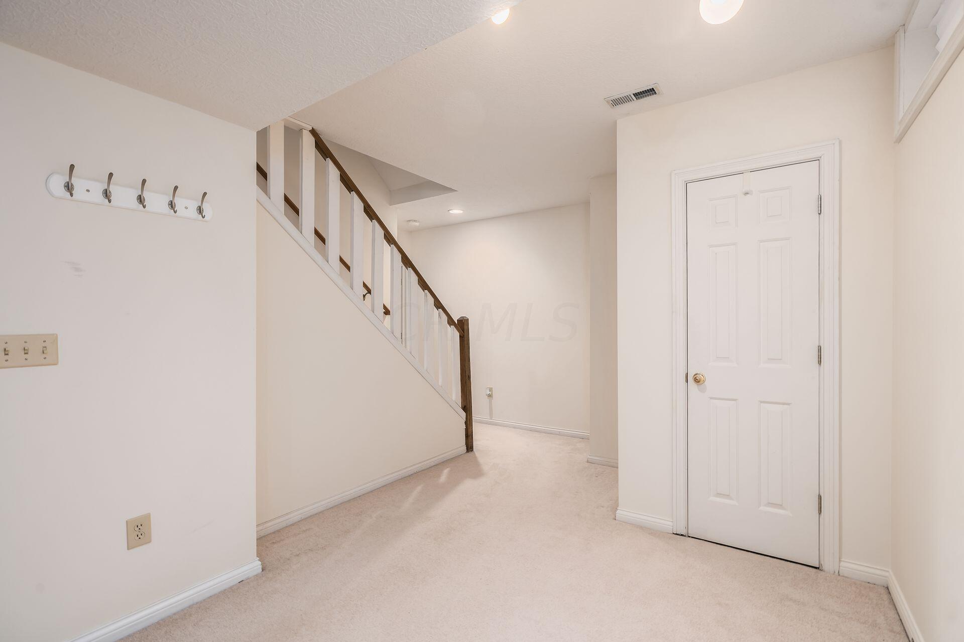 5540 Godown Road Columbus, OH 43235 - Photo 33 of 58 051_ Rd Columbus OH 43235 USA