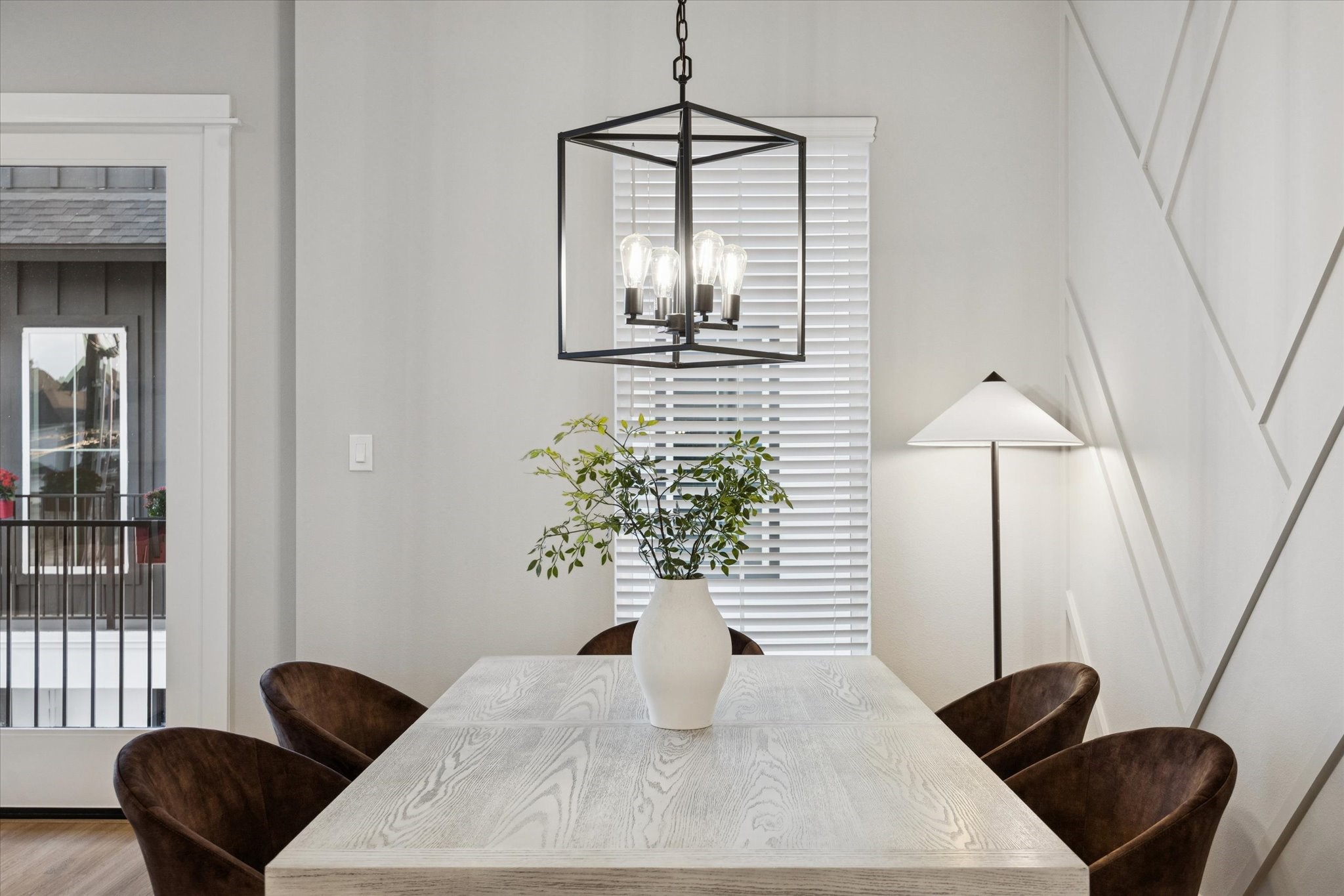 719 Thornton Road, Unit D Houston, TX 77018 - Photo 16 of 45 a bedroom with a bed and a chair