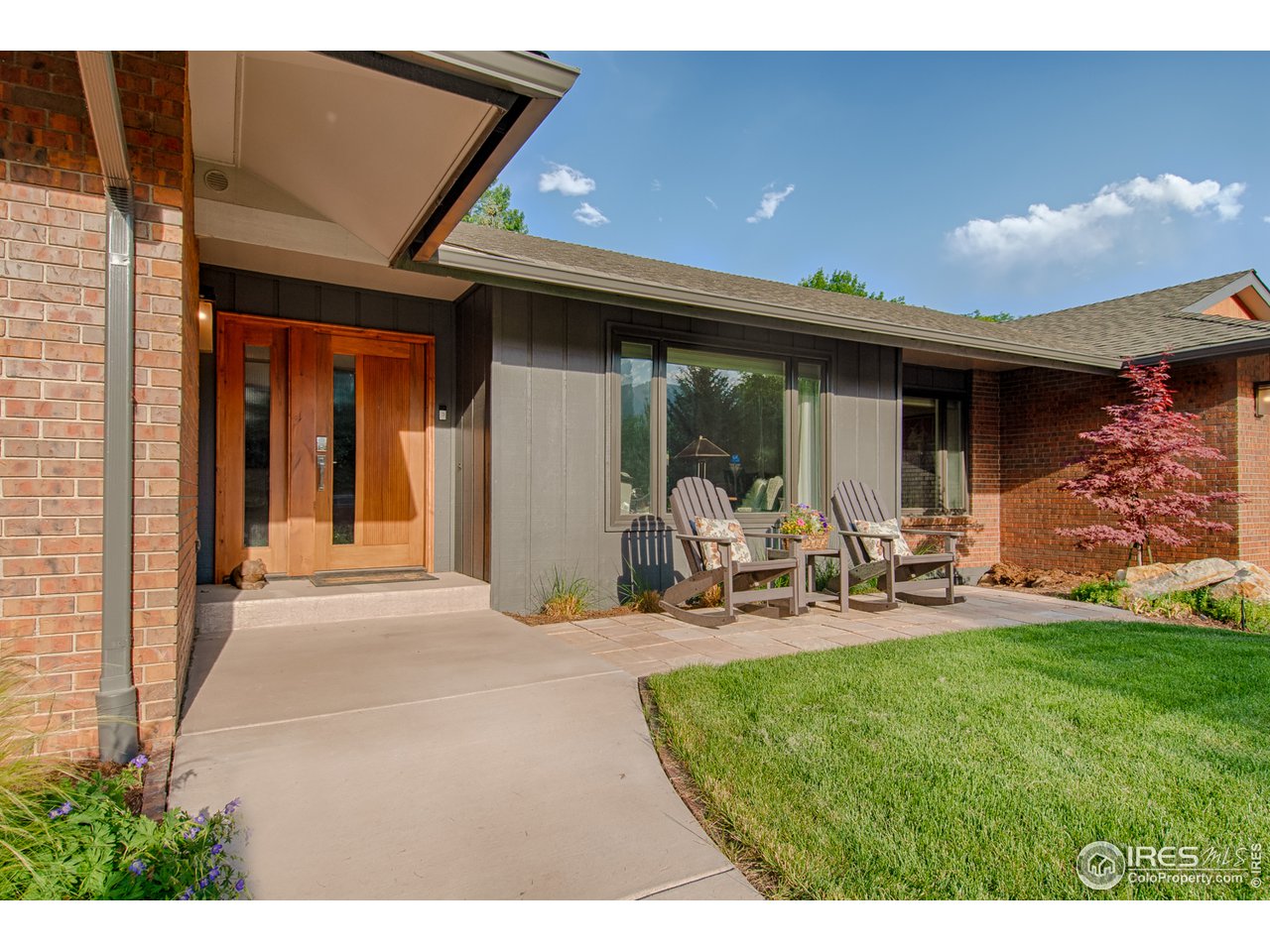 330 Fox Drive Boulder, CO 80303 - Photo 6 of 40 Gorgeous entry door & flagstone patio