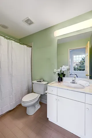 $599,000 | 110 Waterside Place, Burr Ridge, IL 60527