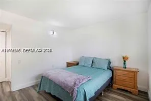 a view of a tennis court