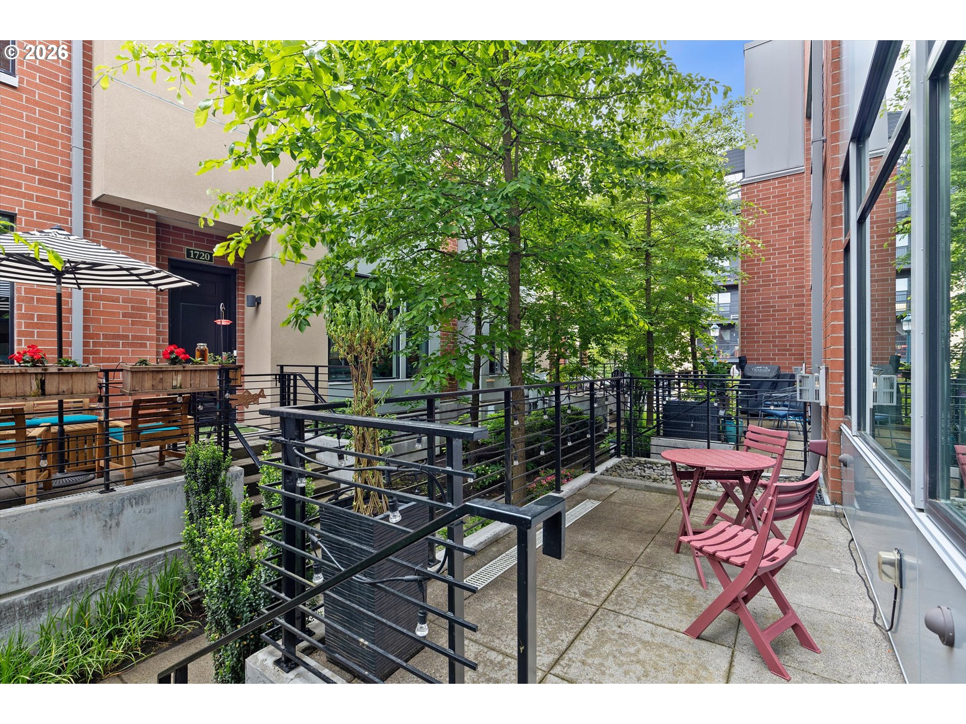 1728 Northwest Riverscape Street Portland, OR 97209 - Photo 37 of 44