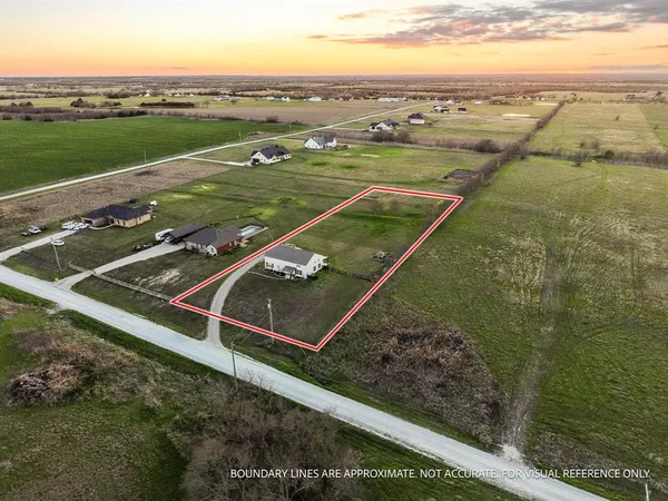 $449,000 | 5828 County Road 1093, Celeste, TX 75423