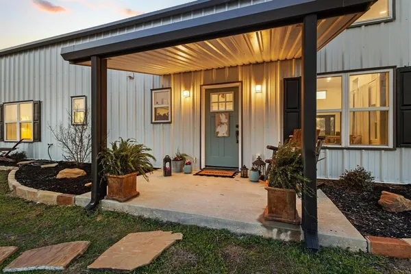 $439,000 | 5828 County Road 1093, Celeste, TX 75423