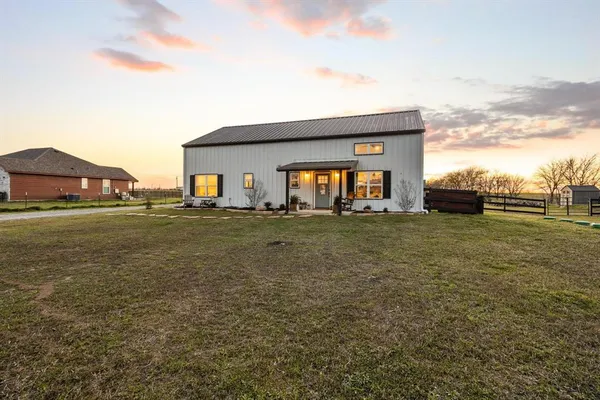 $449,000 | 5828 County Road 1093, Celeste, TX 75423