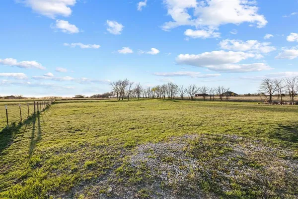 $449,000 | 5828 County Road 1093, Celeste, TX 75423