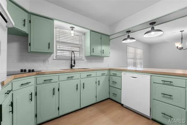 $254,900 | 5569 Highway 72, Jackson, MO 63755