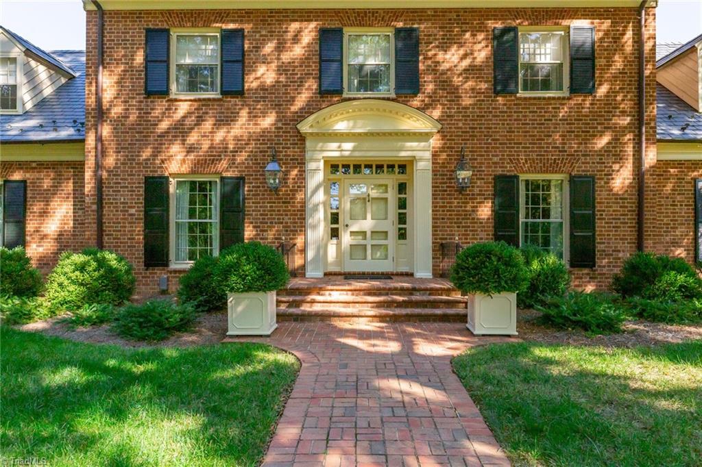 1406 Heathcliff Road High Point, NC 27262 - Photo 3 of 50 Gallery Image 3