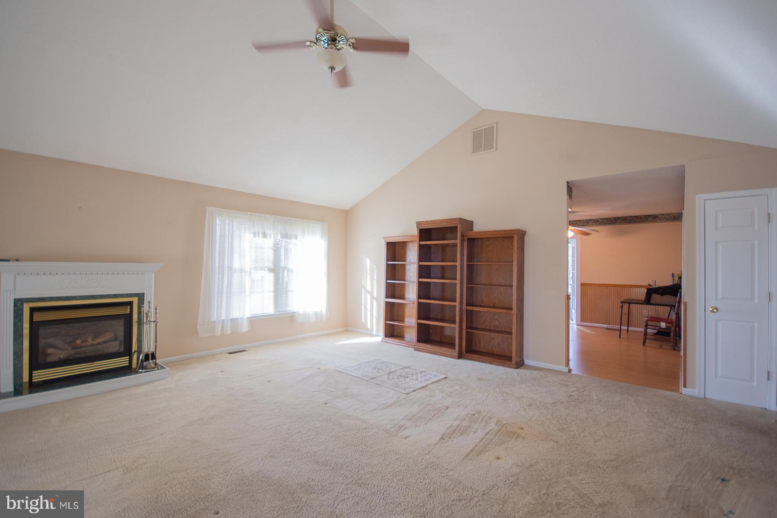 271 Poets Lane Inwood, WV 25428 - Photo 2 of 46