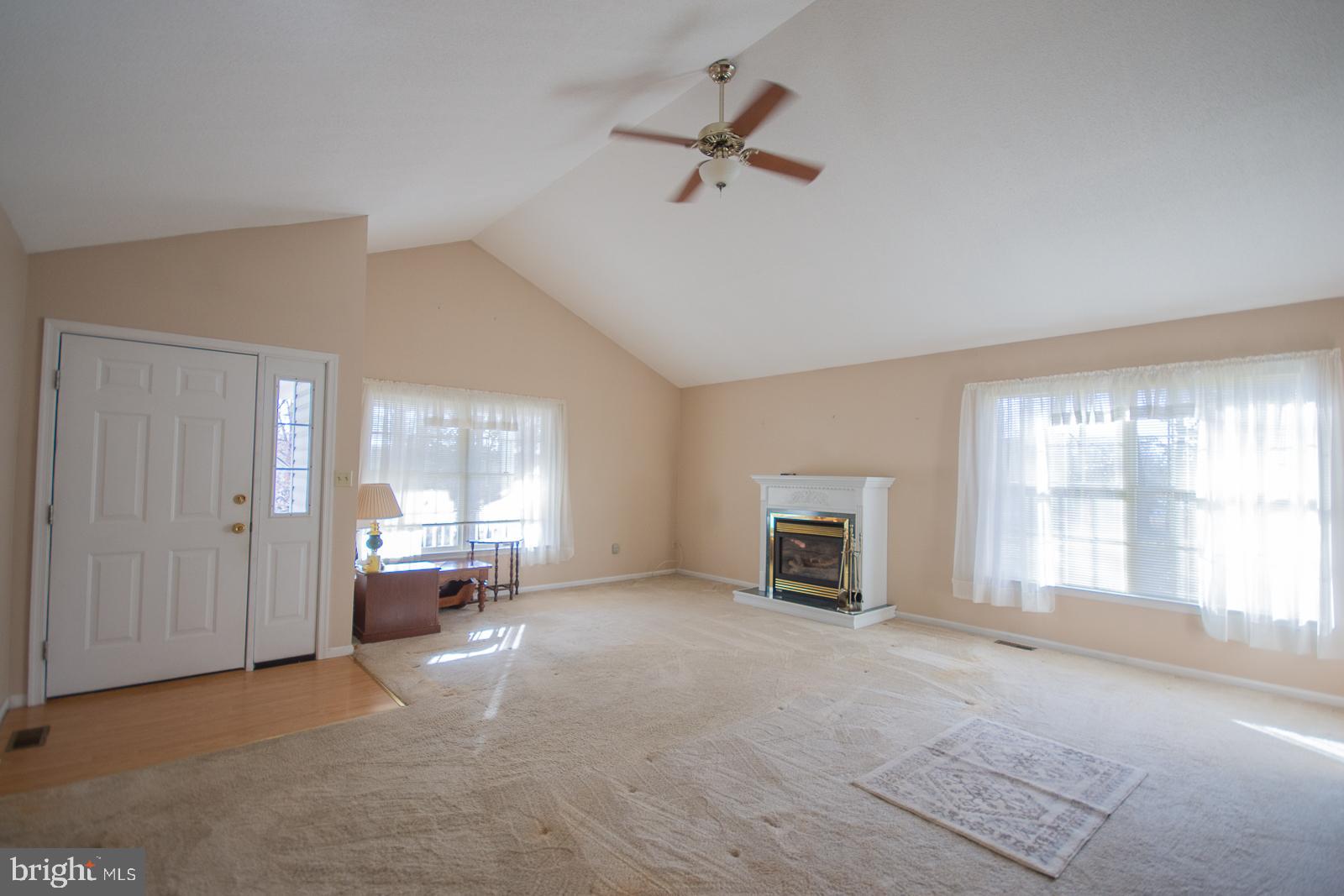 271 Poets Lane Inwood, WV 25428 - Photo 5 of 46