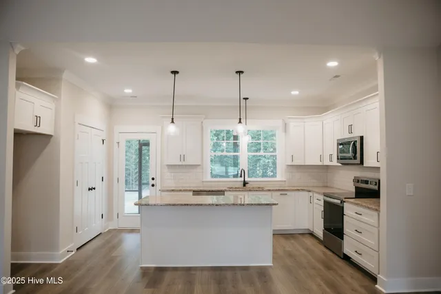 $349,900 | 101 Lucky Lane, Pikeville, NC 27863