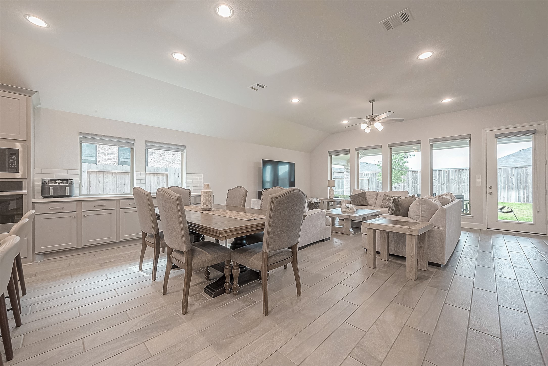 29042 Hauter Way Fulshear, TX 77441 - Photo 32 of 50