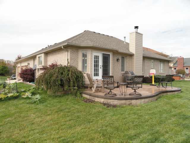 50230 Riverside Drive Macomb, MI 48044 - Photo 4 of 18 31076293-3.JPG