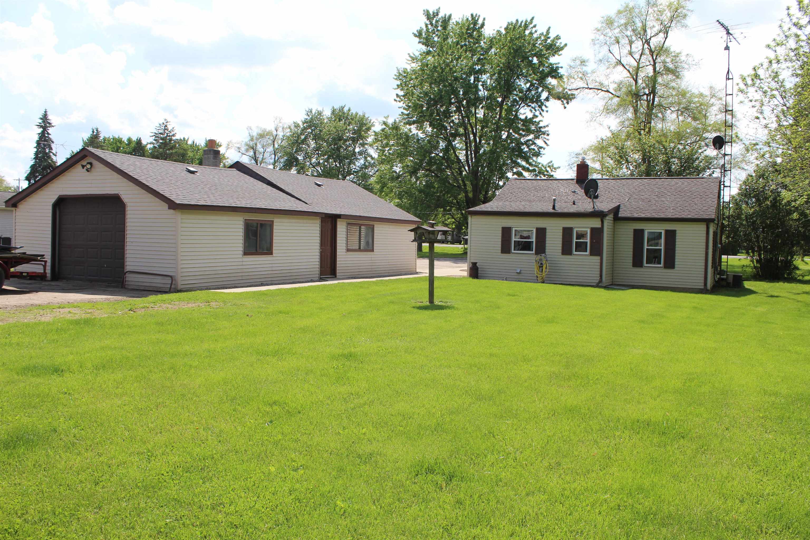 9122 North Genesee Road Mount Morris, MI 48458 - Photo 15 of 20 50142428-48335ace-2450-4422-9d2c-f48a7f9d2a1b.JPG