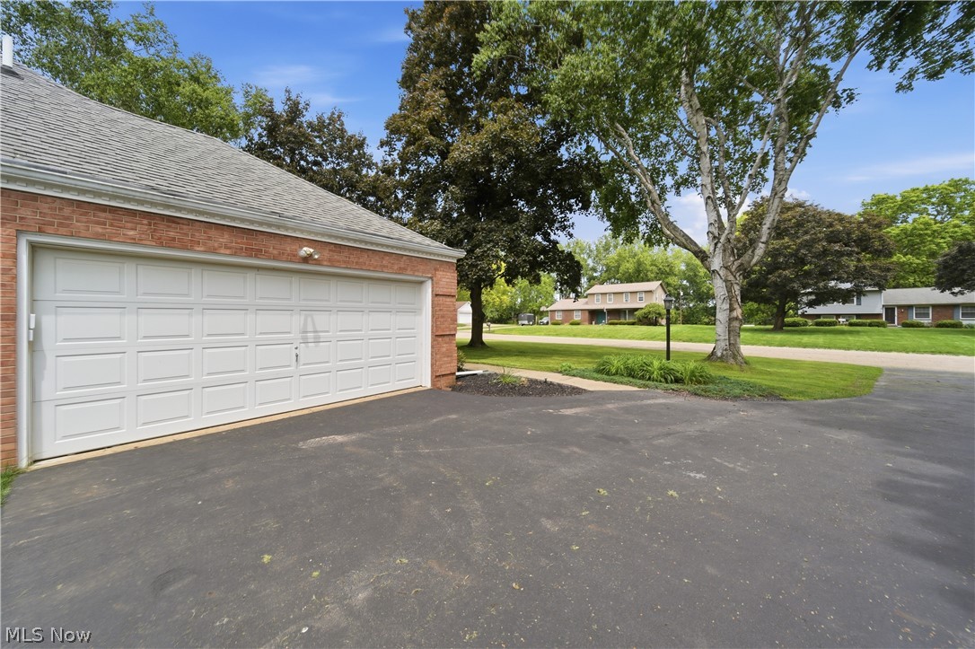 6118 Wiclif Road Northeast Canton, OH 44721 - Photo 43 of 48