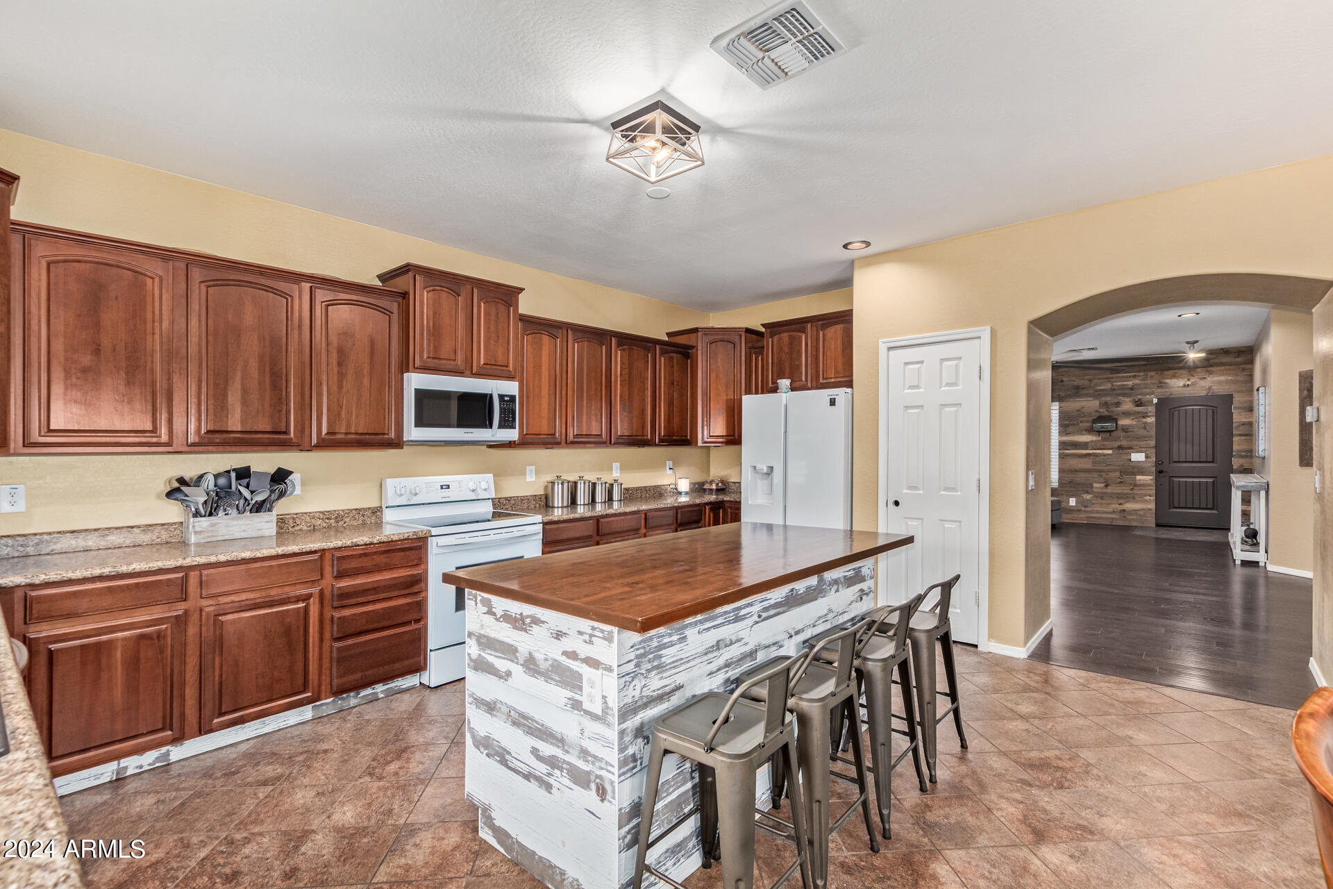 43026 West Magnolia Road Maricopa, AZ 85138 - Photo 23 of 66 30 - Magnolia