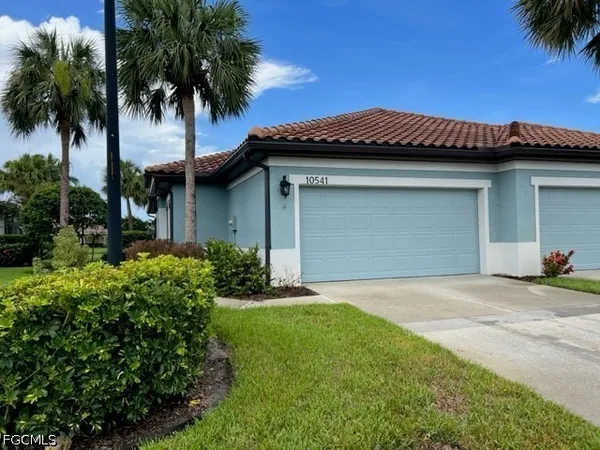$5,500 | 10541 Diamante Way, Fort Myers, FL 33913