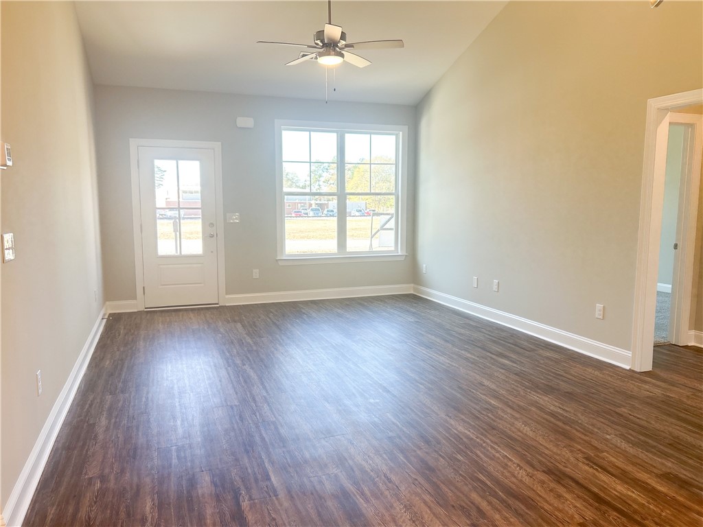 105 Kay Street Columbia, SC 29210 - Photo 4 of 24 Gallery Image 4