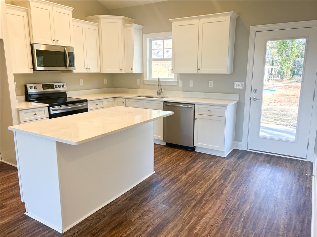 105 Kay Street Columbia, SC 29210 - Photo 7 of 24 Gallery Image 7