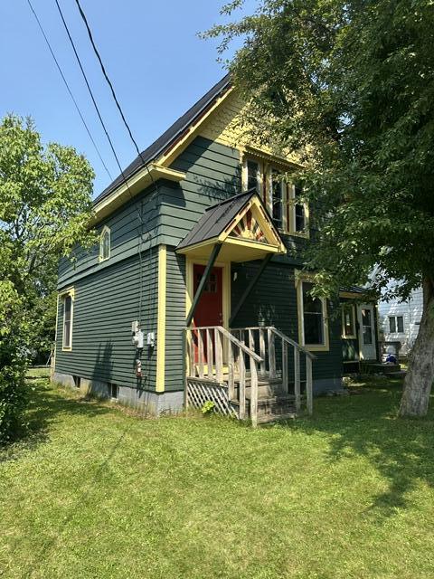 57 Perkins Street Bangor, ME 04401 - Photo 4 of 38 IMG_7099
