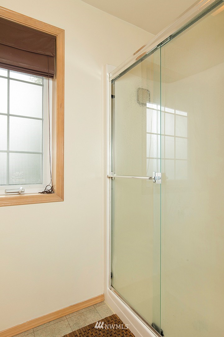 17546 Southeast 135th Street Renton, WA 98059 - Photo 12 of 25 Gallery Image 12