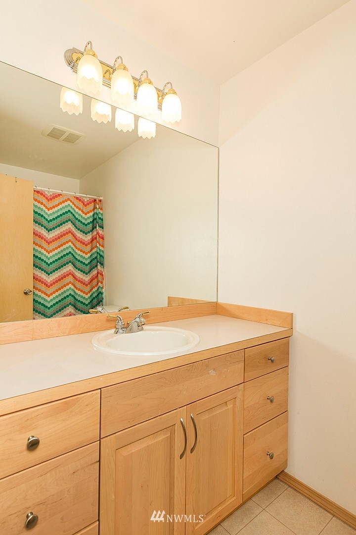 17546 Southeast 135th Street Renton, WA 98059 - Photo 15 of 25 Gallery Image 15