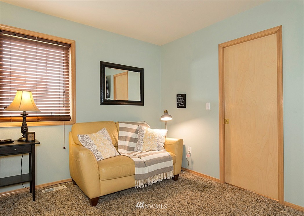 17546 Southeast 135th Street Renton, WA 98059 - Photo 10 of 25 Gallery Image 10