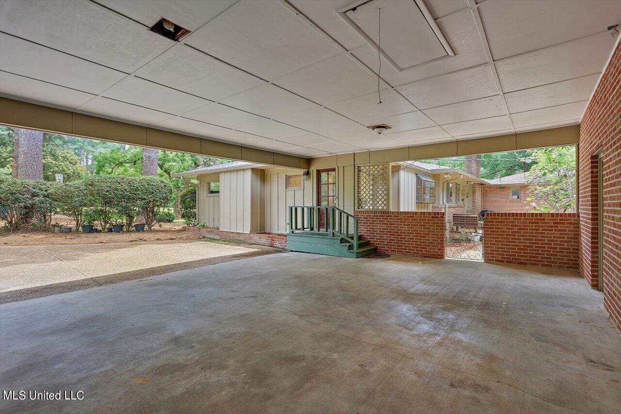 5519 Ridgewood Road Jackson, MS 39211 - Photo 4 of 81 07-5519 Ridgewood Rd