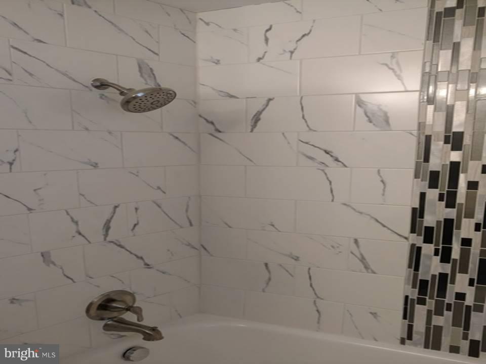 1125 Stamford Road Baltimore, MD 21229 - Photo 22 of 28 Bath
