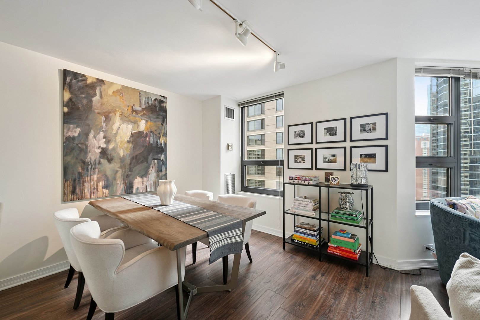 401 East Ontario Street, Unit 2506 Chicago, IL 60611 - Photo 4 of 12 a view of a workspace with furniture and a window