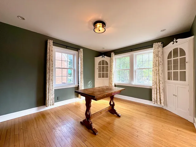 $416,500 | 9210 South Trumbull Avenue, Evergreen Park, IL 60805