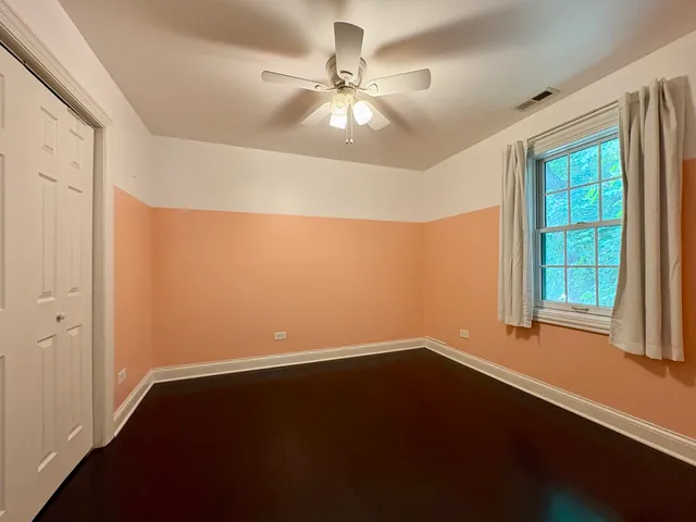 $416,500 | 9210 South Trumbull Avenue, Evergreen Park, IL 60805