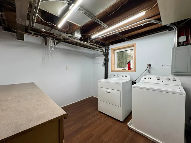 $416,500 | 9210 South Trumbull Avenue, Evergreen Park, IL 60805