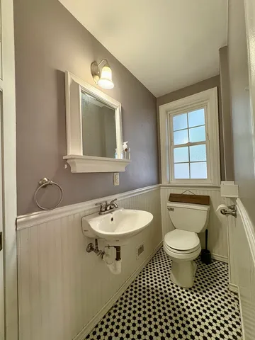 $416,500 | 9210 South Trumbull Avenue, Evergreen Park, IL 60805