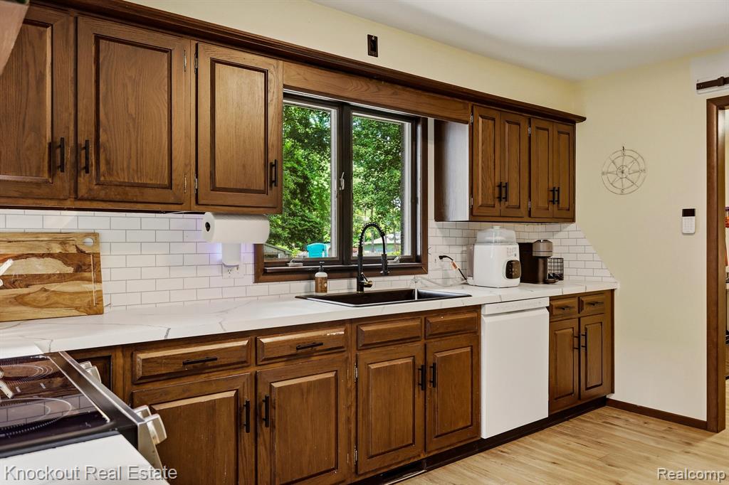 5330 Sheridan Road Saginaw, MI 48601 - Photo 18 of 40 Gallery Image 18