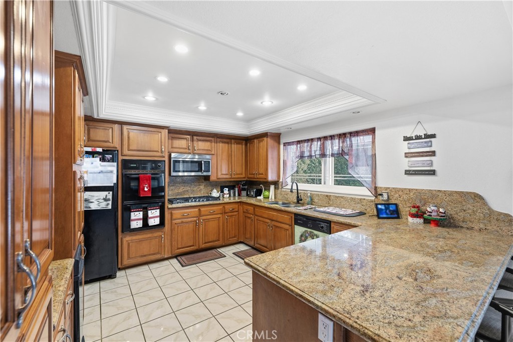 6801 Rycroft Drive Riverside, CA 92506 - Photo 16 of 39