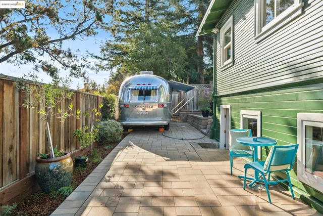 $695,000 | 4539 Pampas Avenue, Oakland, CA 94619