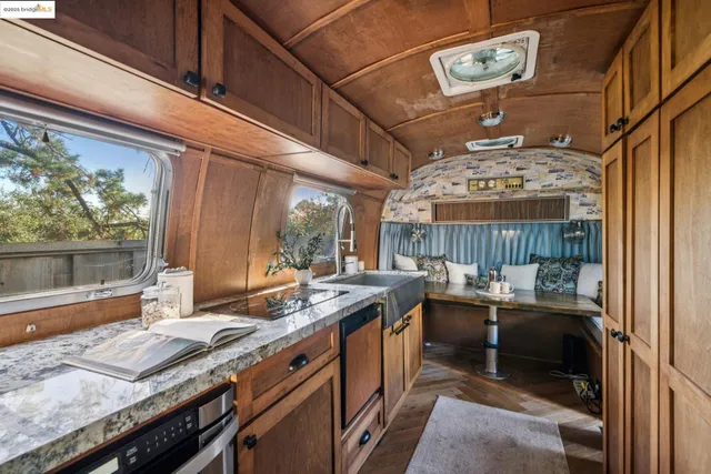 $695,000 | 4539 Pampas Avenue, Oakland, CA 94619