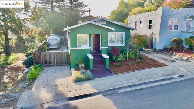 $695,000 | 4539 Pampas Avenue, Oakland, CA 94619