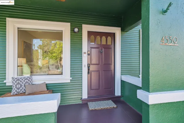 $695,000 | 4539 Pampas Avenue, Oakland, CA 94619