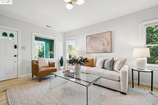 $695,000 | 4539 Pampas Avenue, Oakland, CA 94619