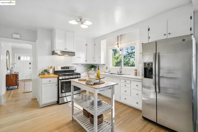 $695,000 | 4539 Pampas Avenue, Oakland, CA 94619